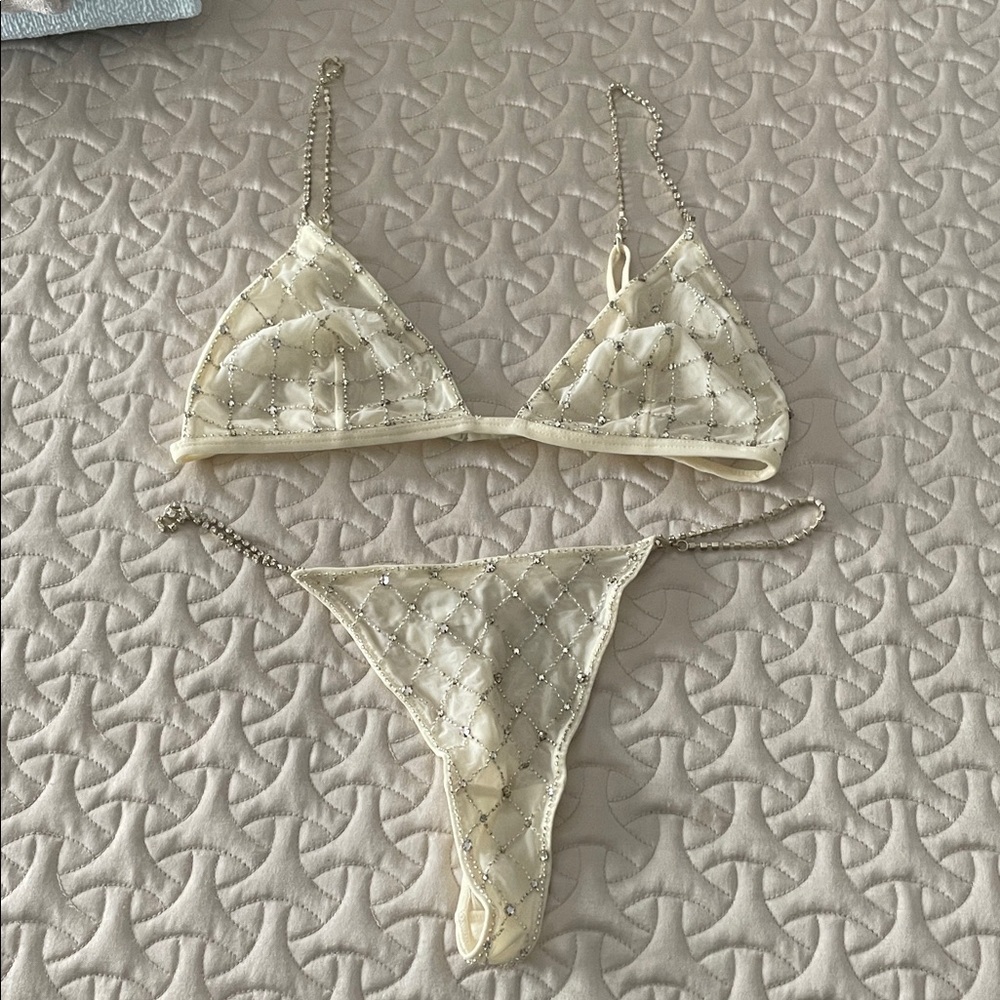 Express Cream Bra Set with rhinestone Chain Details